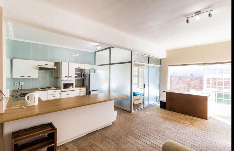 8 Bedroom Property for Sale in Middedorp Western Cape